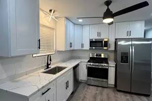 2014 Matthews Pl, Gary, IN 46406 - Photo 5