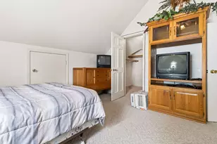 209 E Hawkins Ct, Culver, IN 46511 - Photo 31
