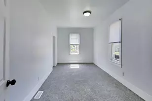 601 E 10th St, Michigan City, IN 46360 - Photo 15