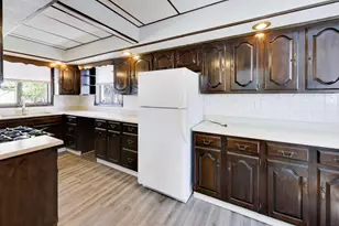 601 E 10th St, Michigan City, IN 46360 - Photo 13