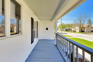 601 E 10th St, Michigan City, IN 46360 - Photo 5