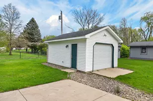 1929 Kapok St SW, Demotte, IN 46310 - Photo 7