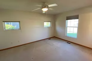 1454 Byfield Pkwy, Valparaiso, IN 46385 - Photo 25