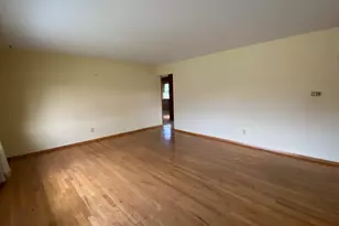 429 Fairview Ave, Crown Point, IN 46307 - Photo 11