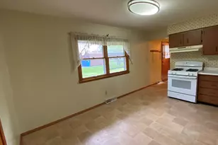 429 Fairview Ave, Crown Point, IN 46307 - Photo 13