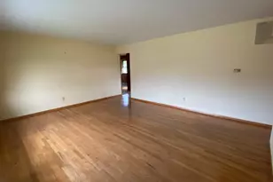 429 Fairview Ave, Crown Point, IN 46307 - Photo 9