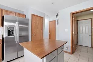 1765 Amber Dr, Hobart, IN 46342 - Photo 5