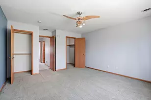 1765 Amber Dr, Hobart, IN 46342 - Photo 15