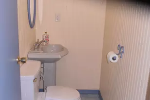 9402 Ellen Dr, Highland, IN 46322 - Photo 13
