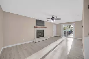 1602 Carriage Dr, Valparaiso, IN 46383 - Photo 5