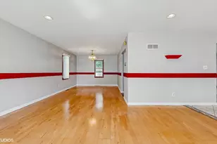 8844 Oakwood Ave, Munster, IN 46321 - Photo 25