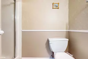 8844 Oakwood Ave, Munster, IN 46321 - Photo 9