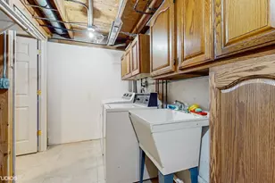 8844 Oakwood Ave, Munster, IN 46321 - Photo 41
