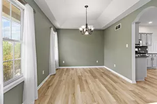 243 Eagle Ridge Dr, Valparaiso, IN 46385 - Photo 11