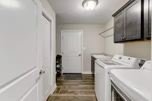 8595 Larkspur Ter, Saint John, IN 46373 - Photo 15