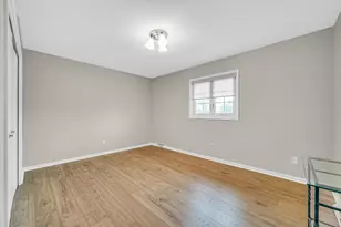 2542 Naples Dr, Schererville, IN 46375 - Photo 5
