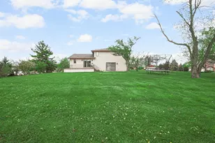 649 W 128th Ct, Crown Point, IN 46307 - Photo 5