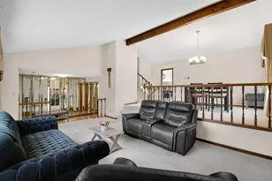 649 W 128th Ct, Crown Point, IN 46307 - Photo 9