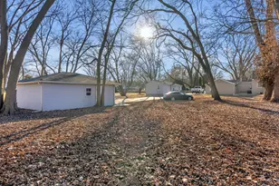 1735 S Fairbanks St, Griffith, IN 46319 - Photo 39