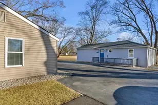 1735 S Fairbanks St, Griffith, IN 46319 - Photo 21