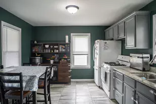 1001 W 38th Ave, Hobart, IN 46342 - Photo 5