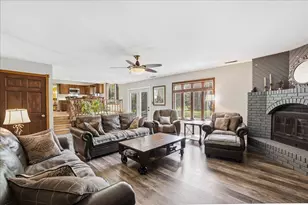 1031 Brooke Ln, Schererville, IN 46375 - Photo 7