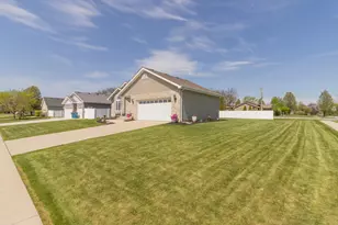 5510 Malibu Dr, Lowell, IN 46356 - Photo 31