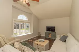 5510 Malibu Dr, Lowell, IN 46356 - Photo 5