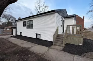 132 W 43rd Ave, Gary, IN 46408 - Photo 23