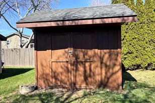 1604 W 99th Pl, Crown Point, IN 46307 - Photo 17