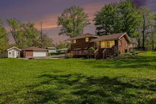5569 Center St, Chesterton, IN 46304 - Photo 17