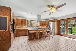 5569 Center St, Chesterton, IN 46304 - Photo 7