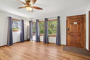 5569 Center St, Chesterton, IN 46304 - Photo 3