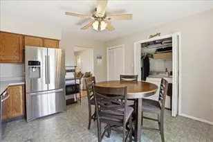 1709 E Rand St, Hobart, IN 46342 - Photo 5