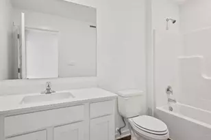 200 Cressmoor Blvd, Hobart, IN 46342 - Photo 17