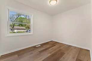 11 N Guyer St, Hobart, IN 46342 - Photo 11