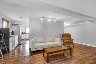 8719 Linden Ave, Munster, IN 46321 - Photo 9