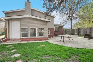 8719 Linden Ave, Munster, IN 46321 - Photo 27