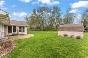 136 Country Club Dr, La Porte, IN 46350 - Photo 37
