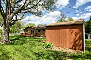 2405 Linden Dr, Valparaiso, IN 46383 - Photo 35