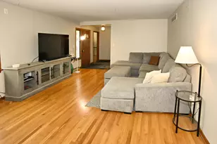 2405 Linden Dr, Valparaiso, IN 46383 - Photo 7