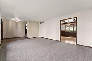 1532 N Woodlawn Pl, Griffith, IN 46319 - Photo 11