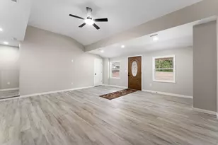 7917 W 980 N, Demotte, IN 46310 - Photo 5
