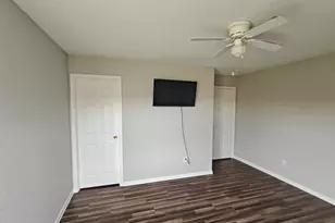 3245 Blue Ash Ln, Indianapolis, IN 46239 - Photo 23