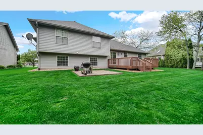 10621 Erie Drive, Crown Point, IN 46307 - Photo 51