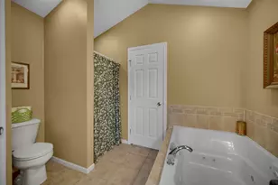 10621 Erie Dr, Crown Point, IN 46307 - Photo 27
