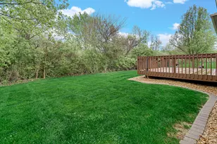 10621 Erie Dr, Crown Point, IN 46307 - Photo 49