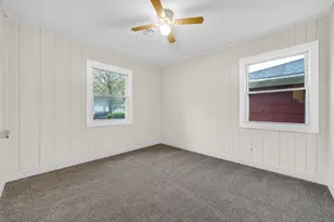 7608 Catalpa Ave, Hammond, IN 46324 - Photo 17