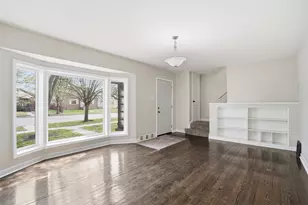 921 173rd St, Hammond, IN 46324 - Photo 5