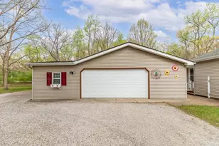 11344 Cumberland Rd, Demotte, IN 46310 - Photo 5